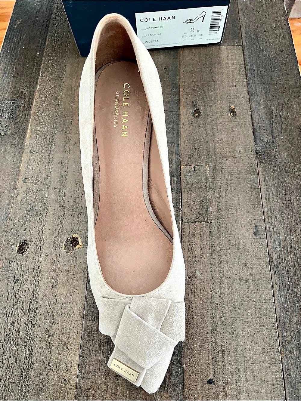 Cole Haan Ina Pump 75 Bow Pumps, beige suede US 9 B like new